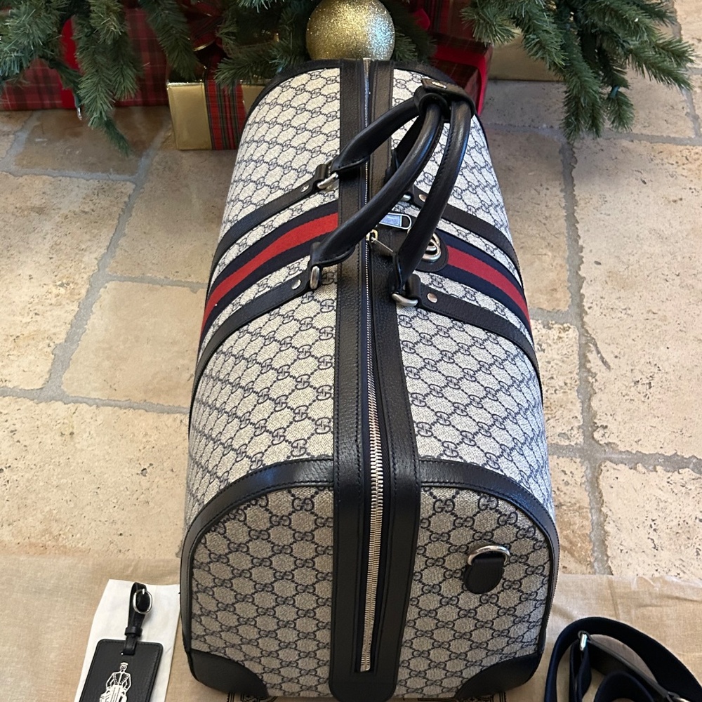 Gucci Savoy Gigi supreme large duffel bag made in Italy NWT - Picture 4 of 11